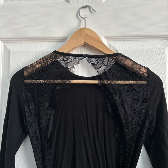 Shein backless mini dress. Color: Black. Size: XS - Picture 4 of 5